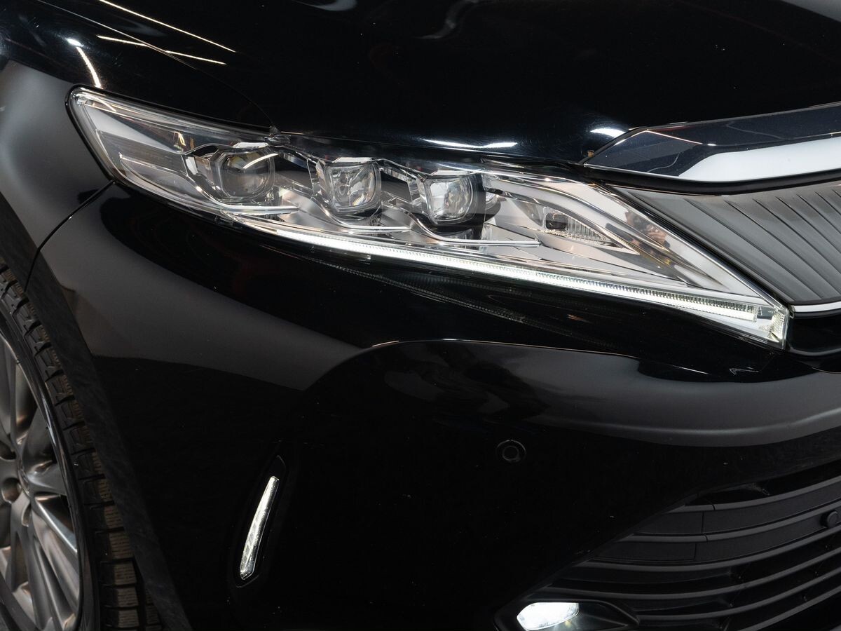 Toyota Harrier 2019 - фото автомобиля