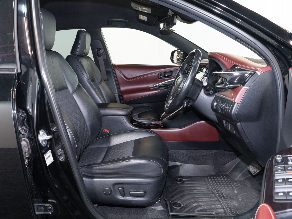 Toyota Harrier 2019 - фото автомобиля