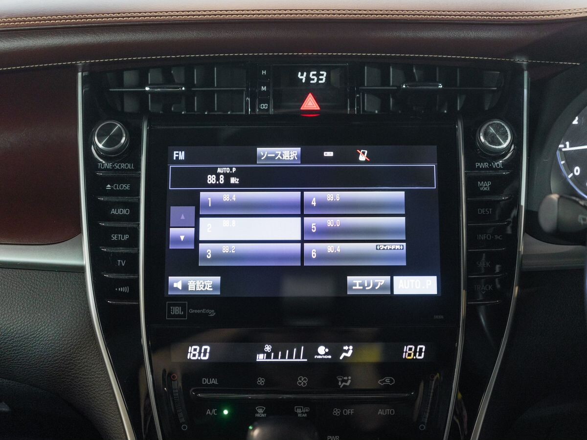 Toyota Harrier 2019 - фото автомобиля