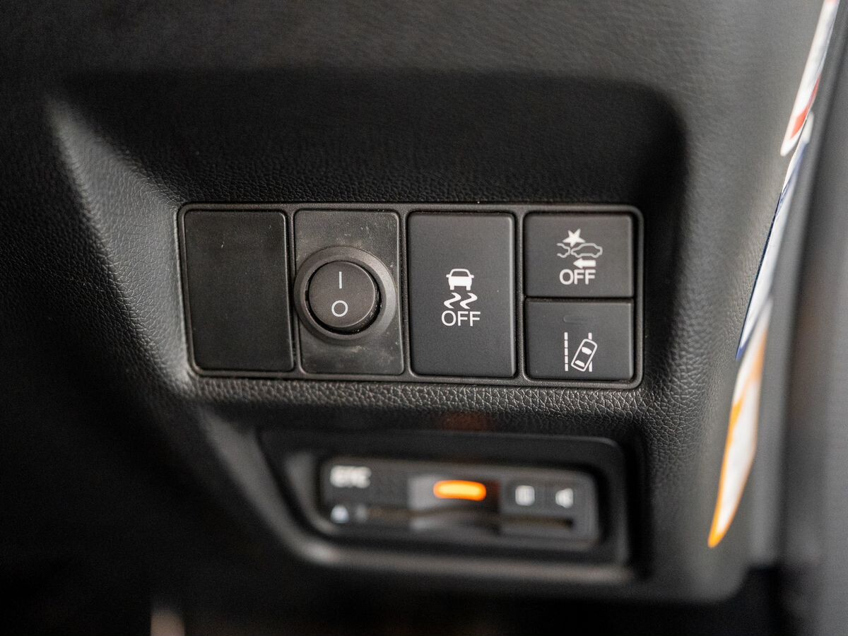 Honda Stepwgn 2015 - фото автомобиля