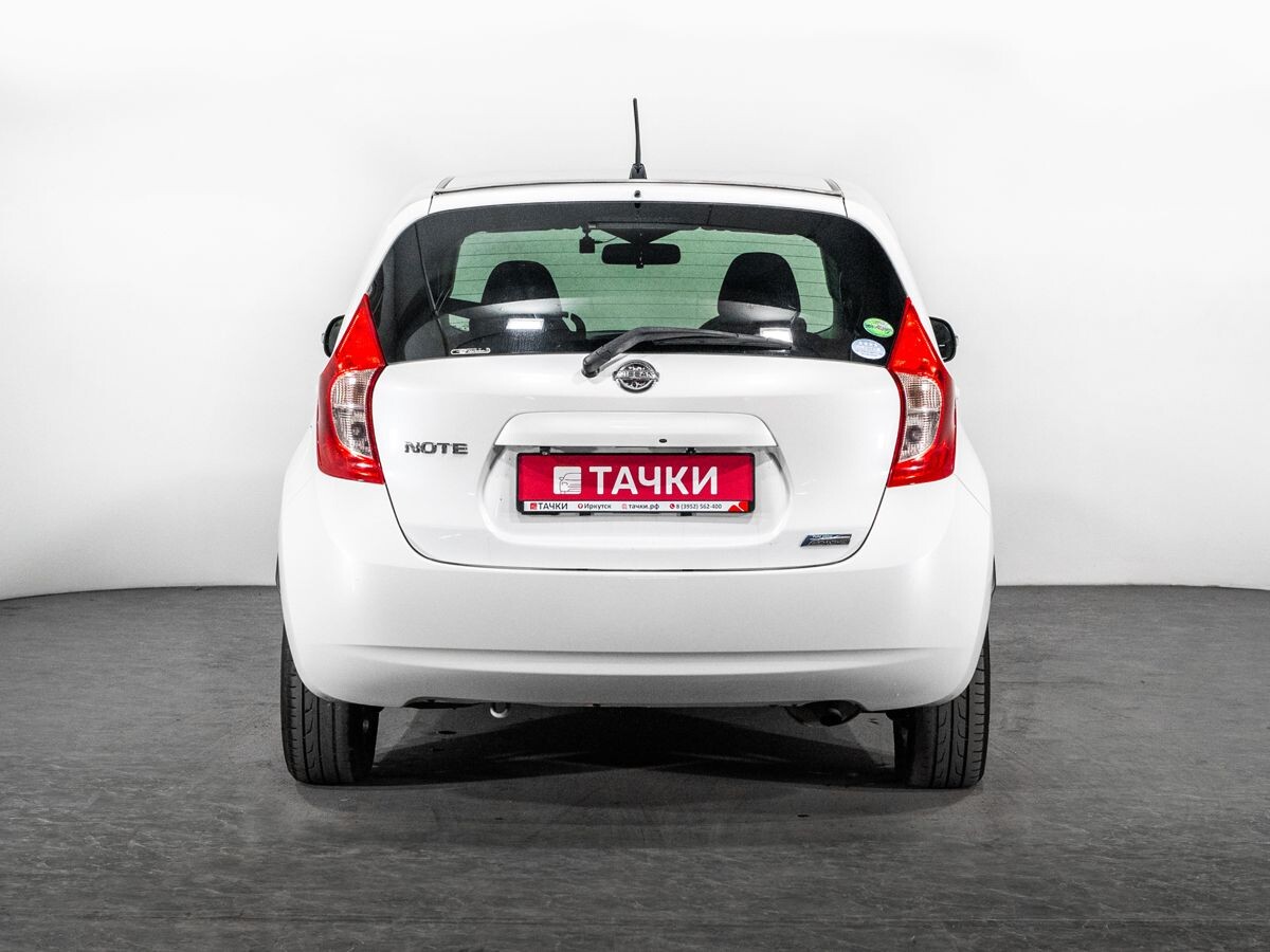 Nissan Note 2013 - фото автомобиля