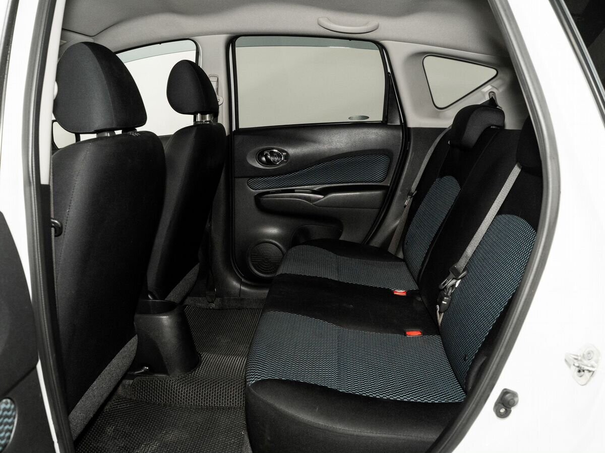 Nissan Note 2013 - фото автомобиля