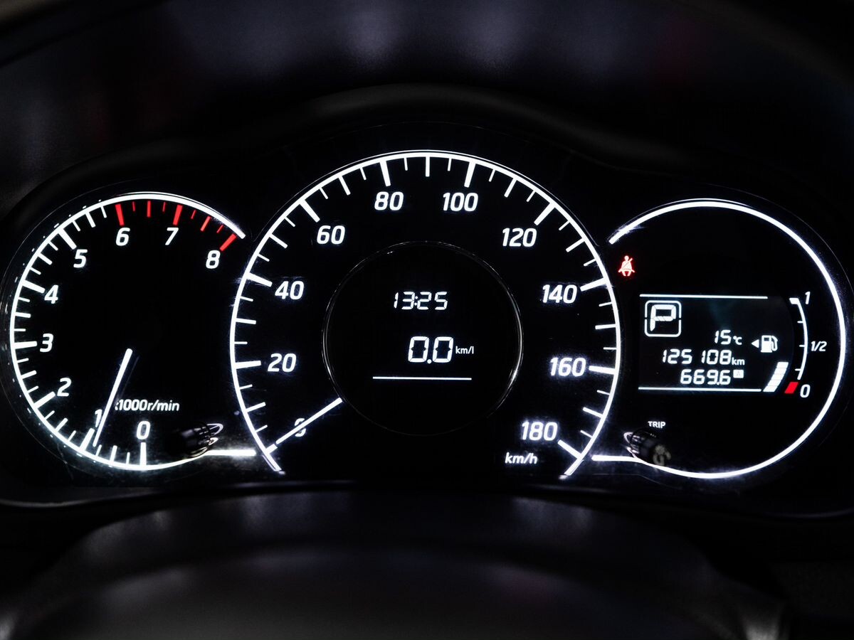 Nissan Note 2013 - фото автомобиля