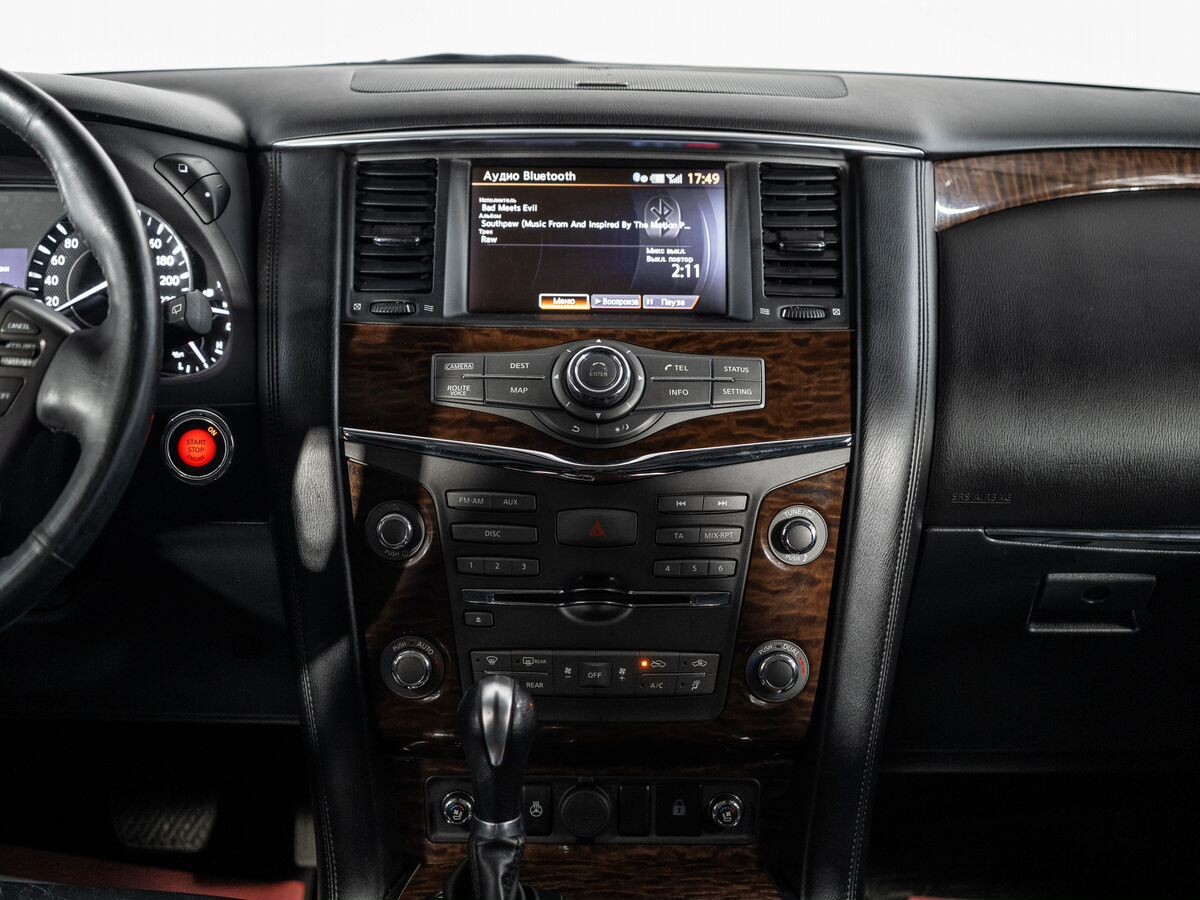 Nissan Patrol 2013 - фото автомобиля