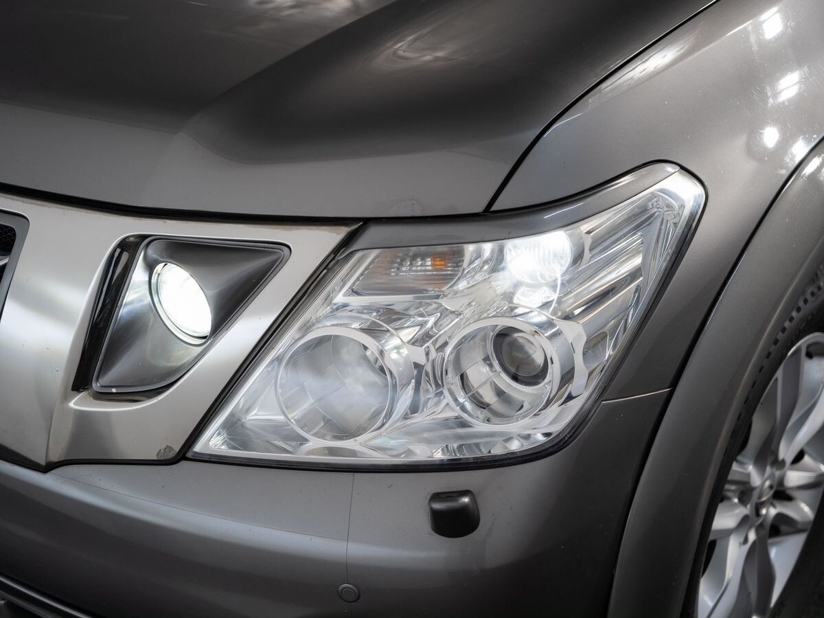 Nissan Patrol 2013 - фото автомобиля