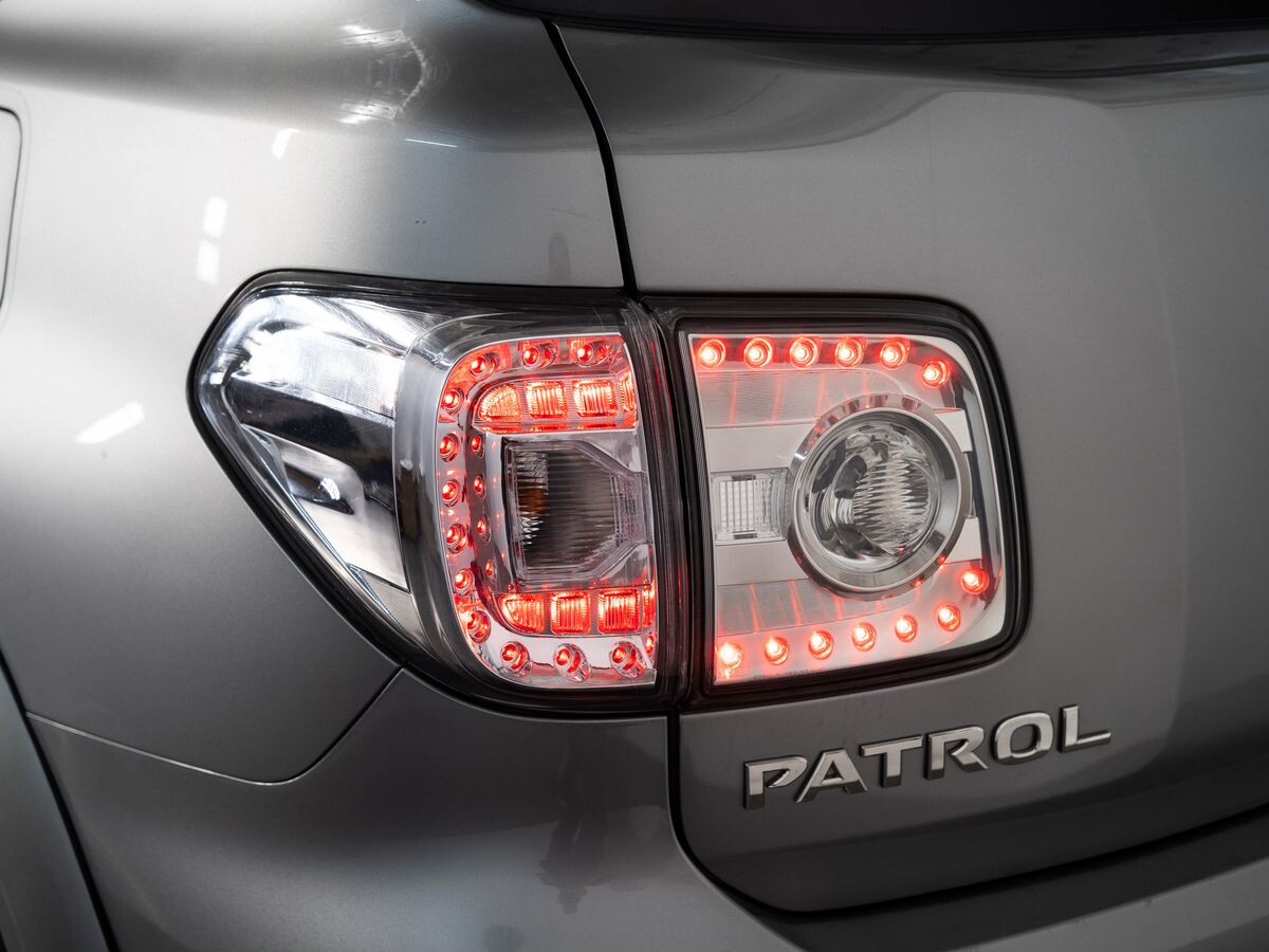 Nissan Patrol 2013 - фото автомобиля
