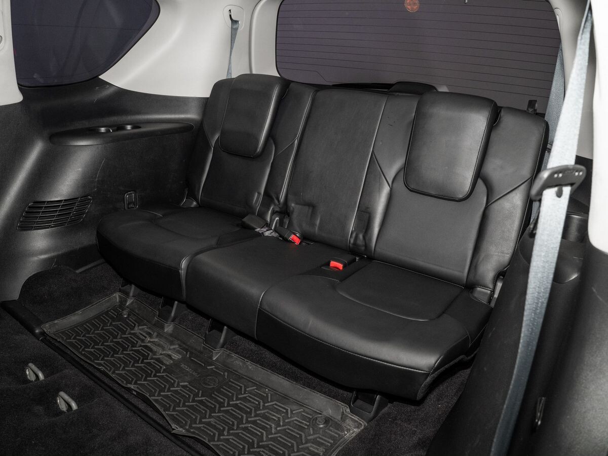 Nissan Patrol 2013 - фото автомобиля