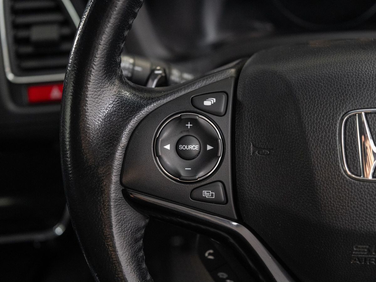 Honda Vezel 2013 - фото автомобиля