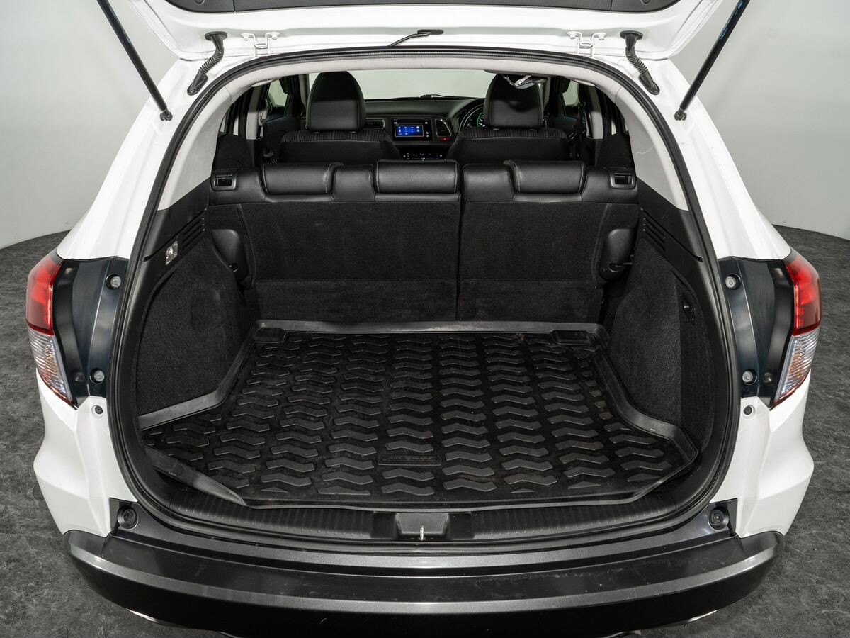 Honda Vezel 2013 - фото автомобиля