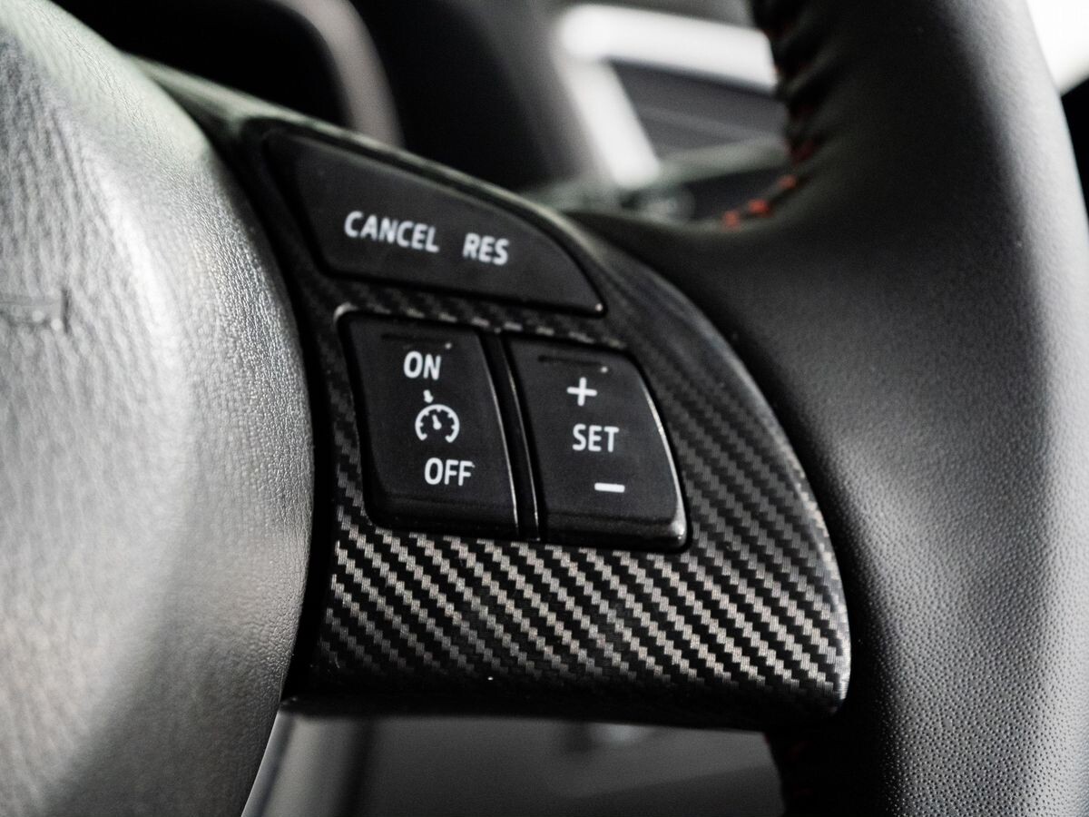 Mazda Axela 2015 - фото автомобиля