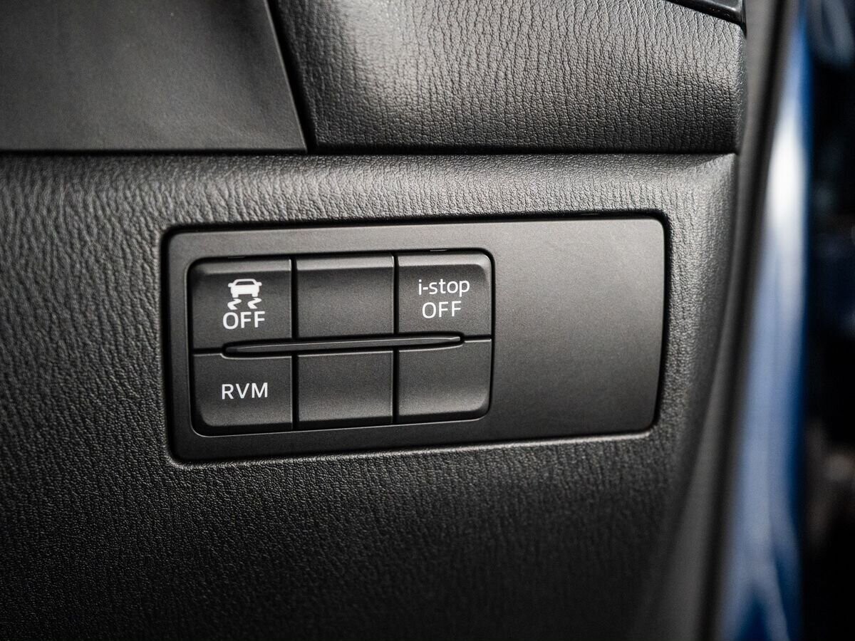 Mazda Axela 2015 - фото автомобиля