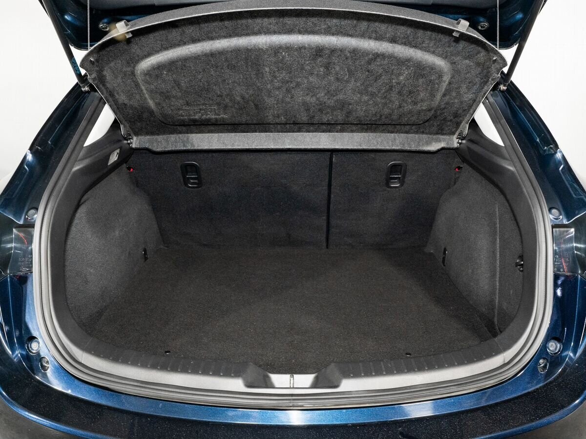 Mazda Axela 2015 - фото автомобиля