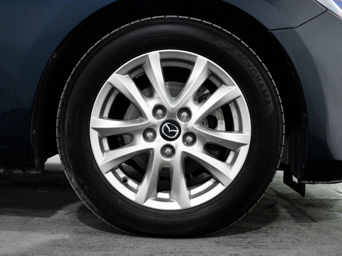 Mazda Axela 2015 - фото автомобиля