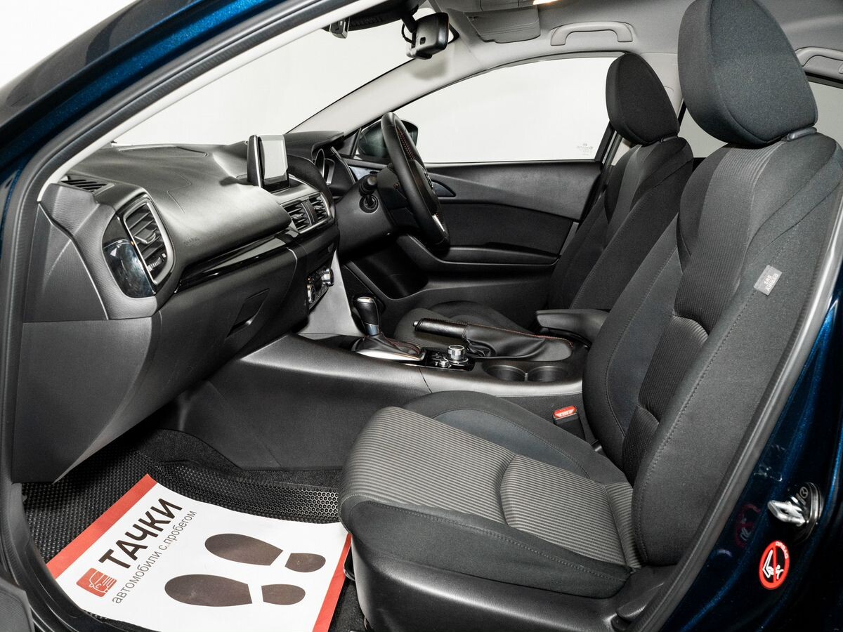 Mazda Axela 2015 - фото автомобиля