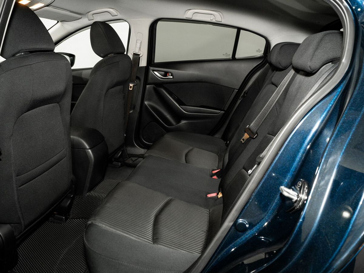 Mazda Axela 2015 - фото автомобиля