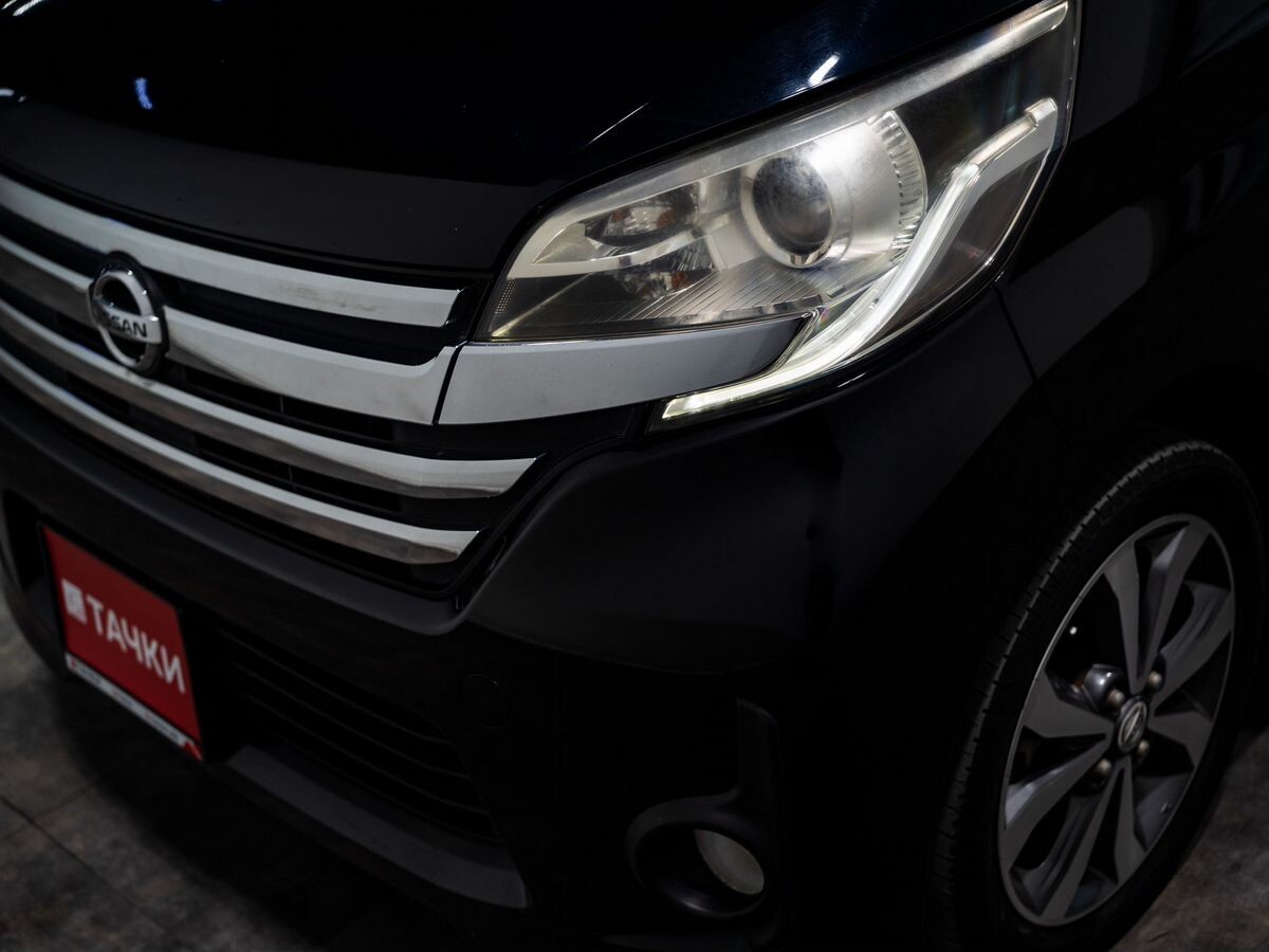 Nissan DAYZ Roox 2015 - фото автомобиля