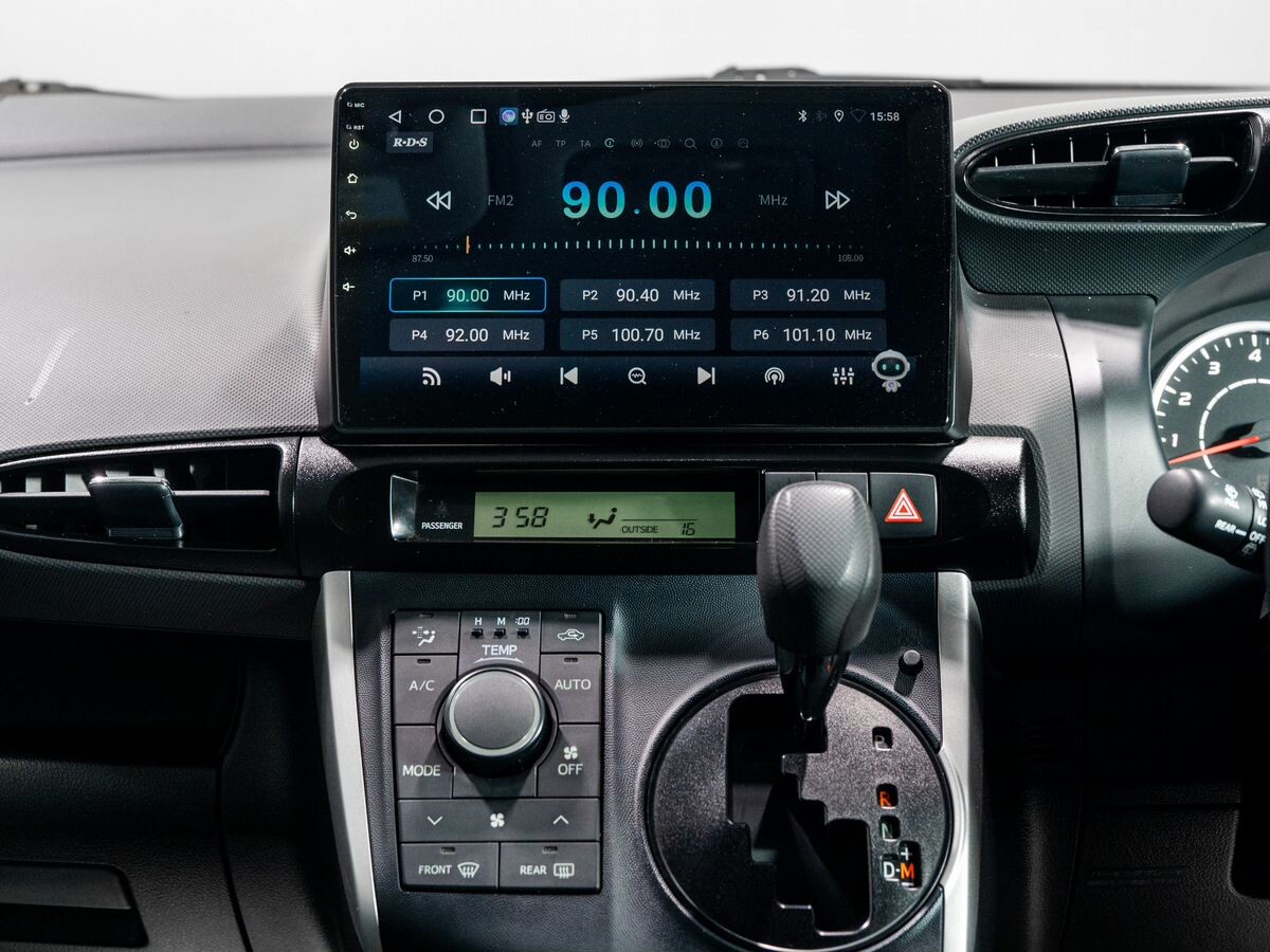 Toyota Wish 2009 - фото автомобиля