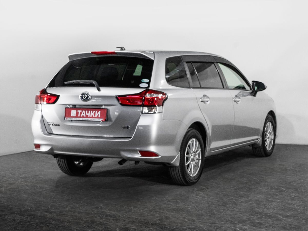 Toyota Corolla Fielder 2016 - фото автомобиля