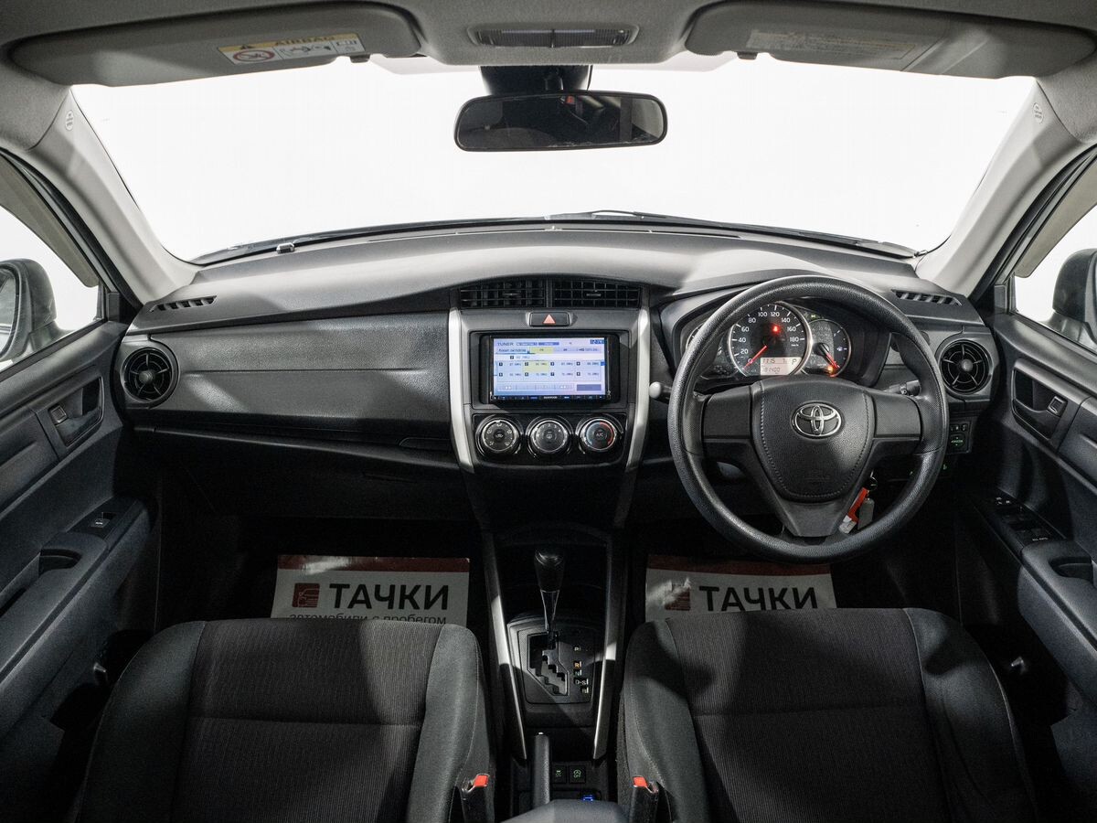 Toyota Corolla Fielder 2016 - фото автомобиля