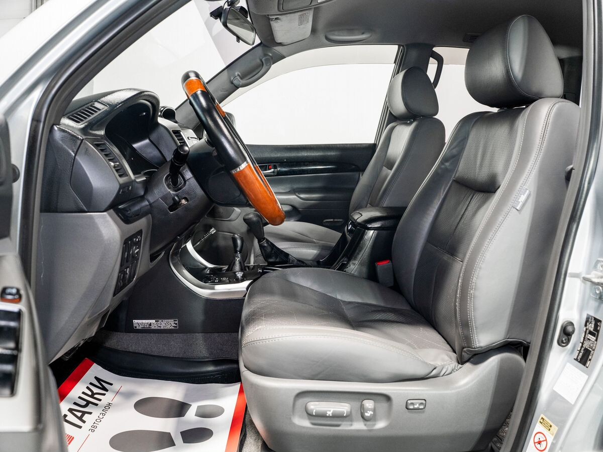 Toyota Land Cruiser Prado 2007 - фото автомобиля