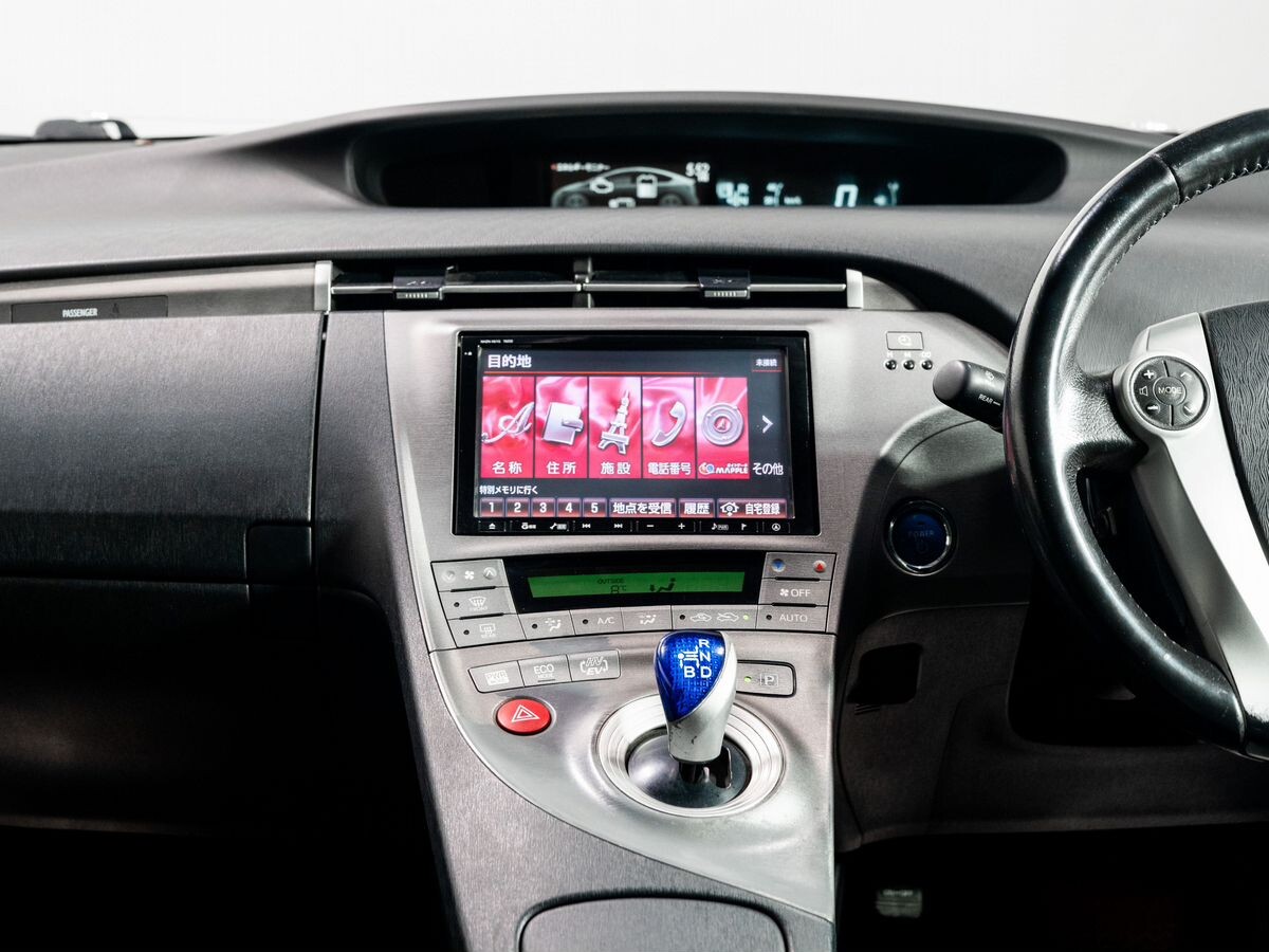 Toyota Prius PHV 2012 - фото автомобиля