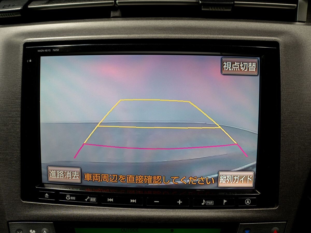 Toyota Prius PHV 2012 - фото автомобиля