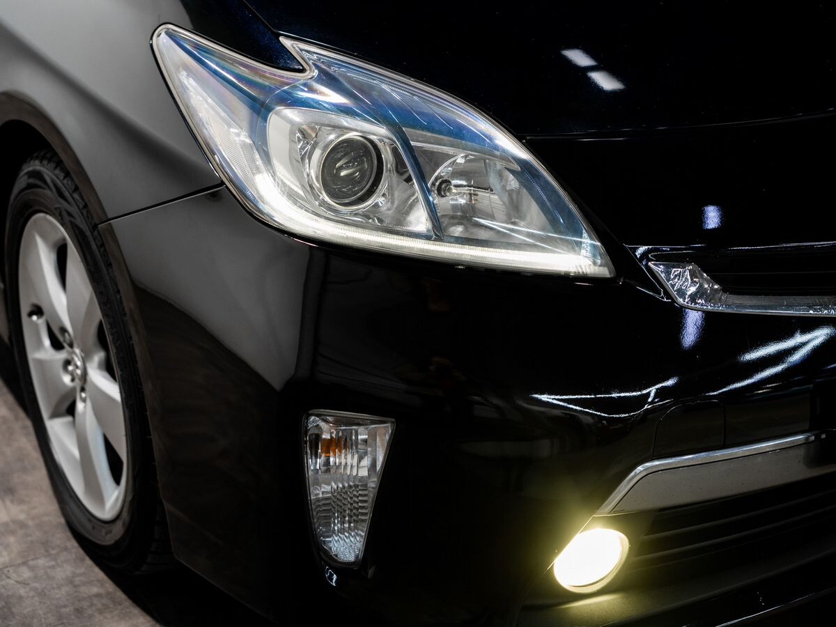 Toyota Prius PHV 2012 - фото автомобиля