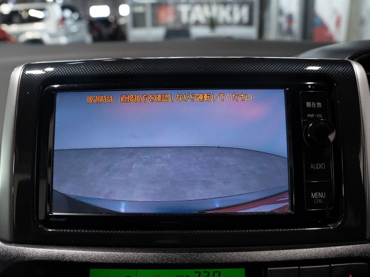 Toyota Wish 2015 - фото автомобиля