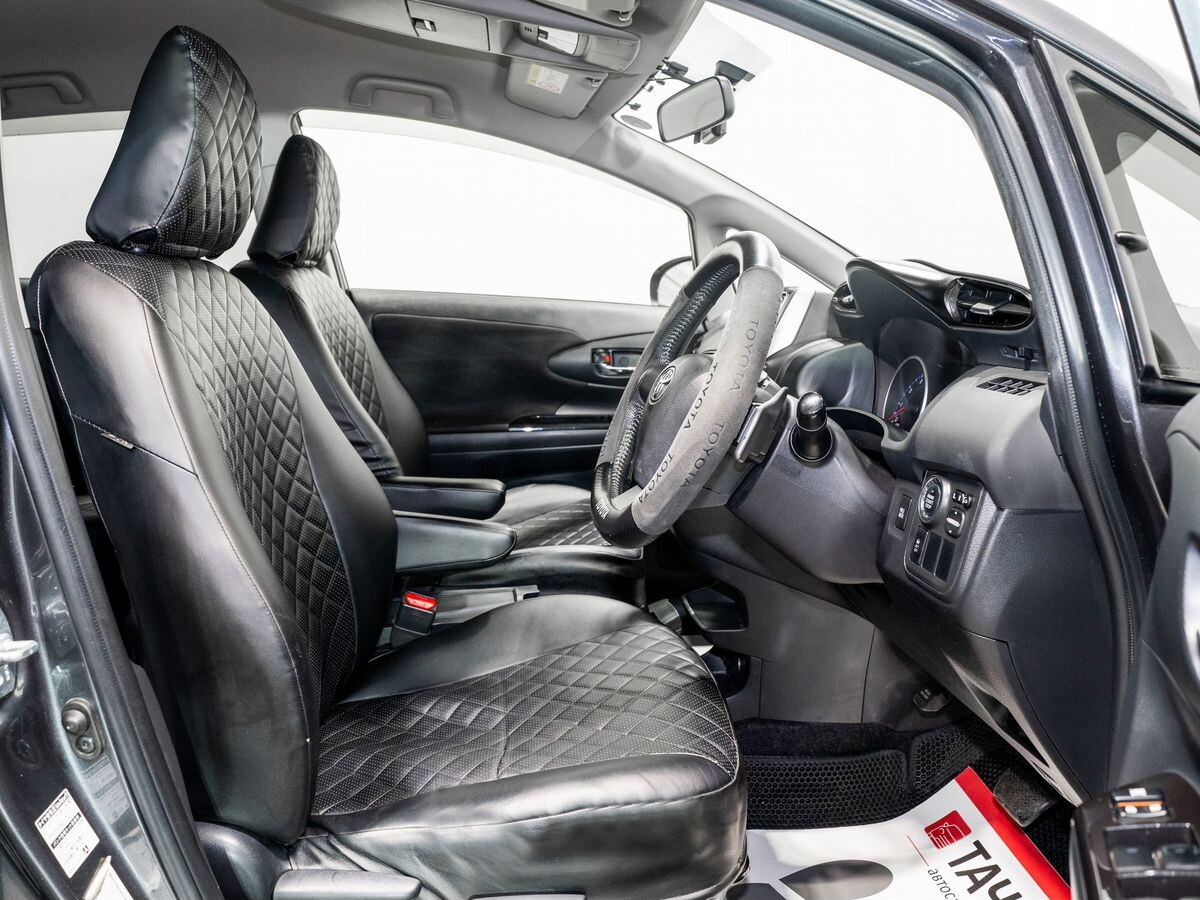 Toyota Wish 2015 - фото автомобиля