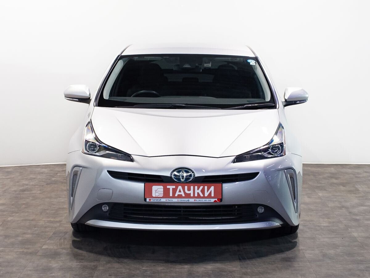 Toyota Prius 2019 - фото автомобиля