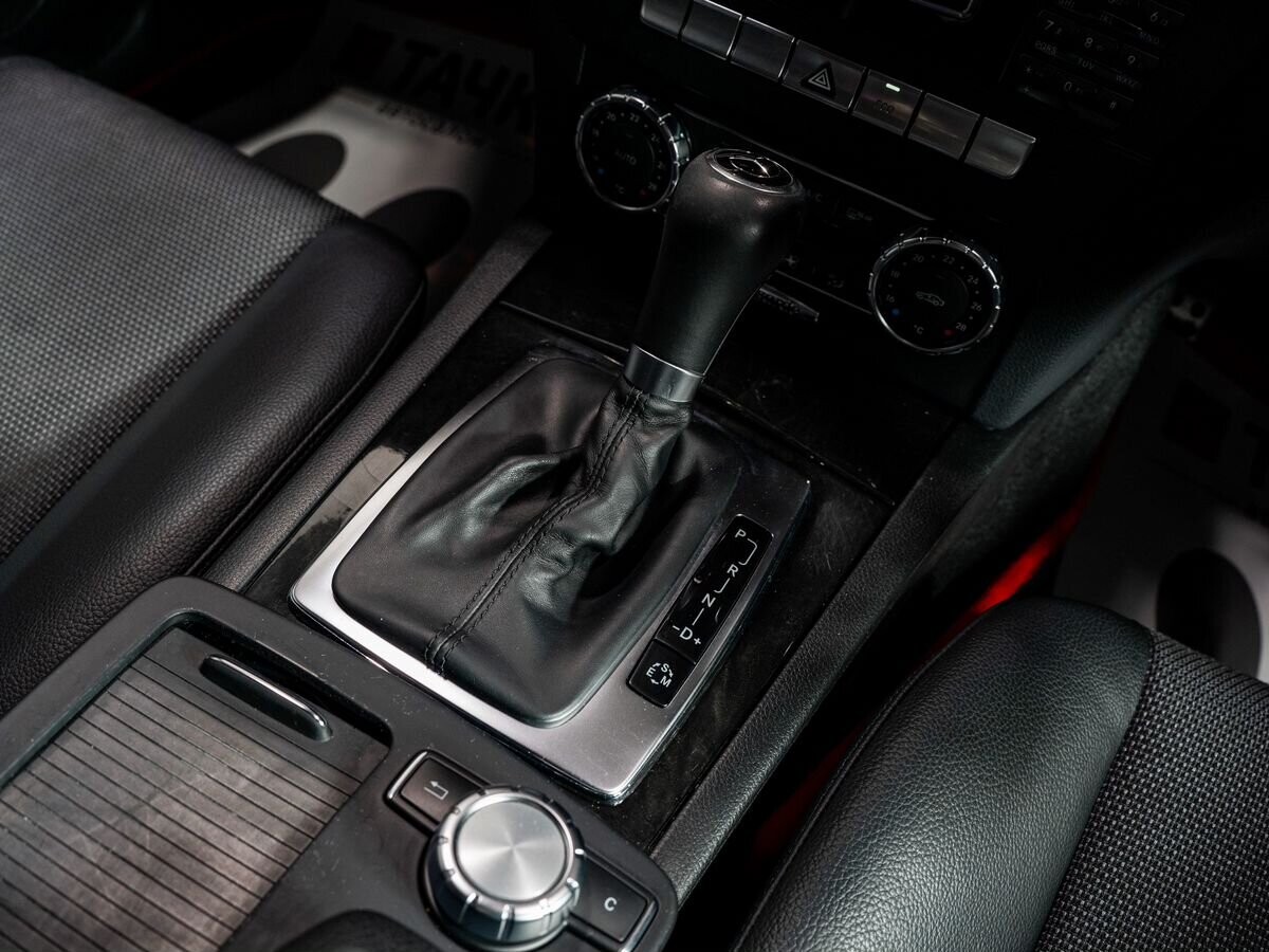 Mercedes-Benz C-Class 2012 - фото автомобиля