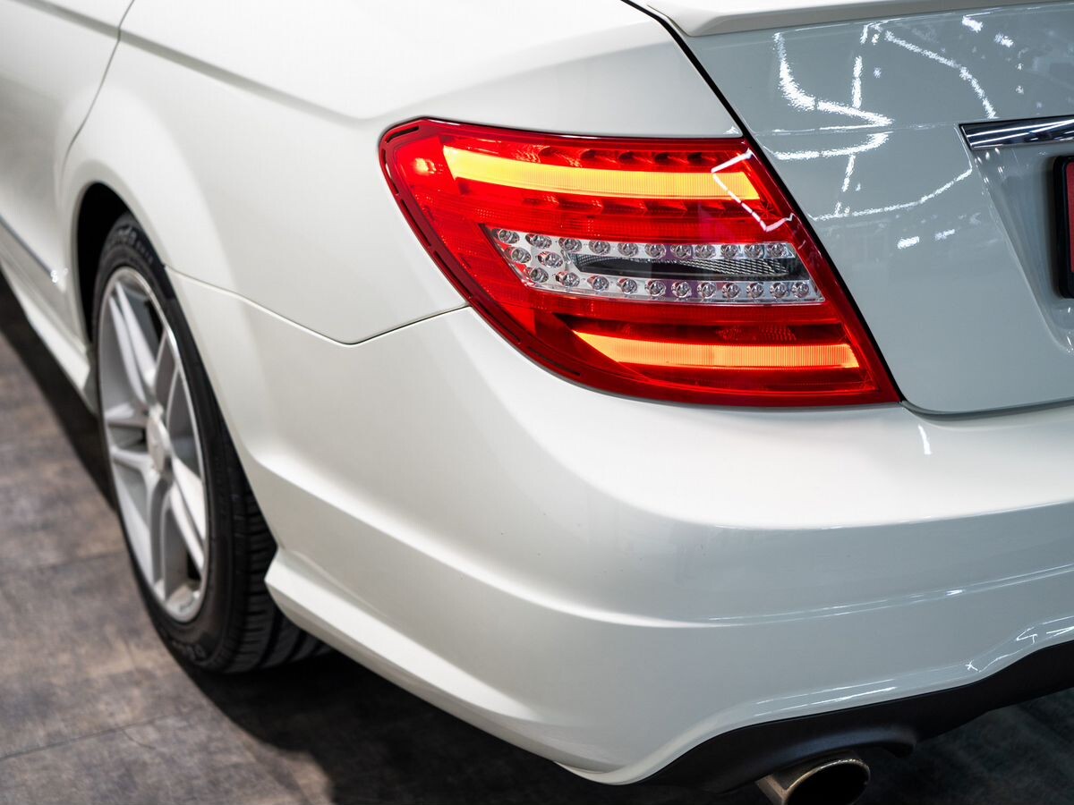 Mercedes-Benz C-Class 2012 - фото автомобиля