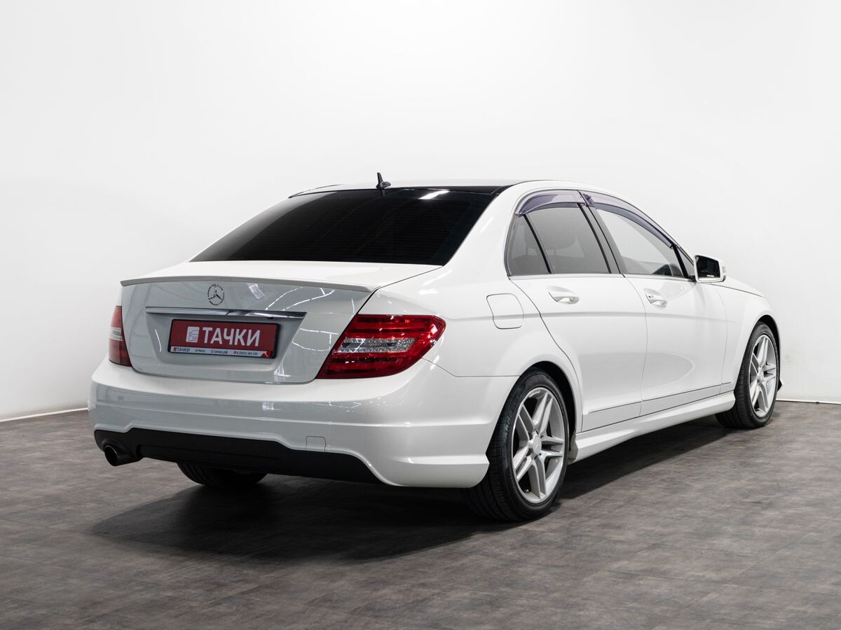 Mercedes-Benz C-Class 2012 - фото автомобиля