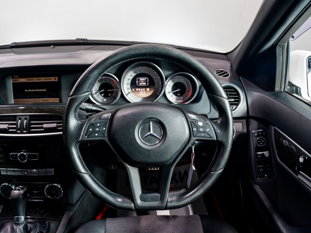 Mercedes-Benz C-Class 2012 - фото автомобиля