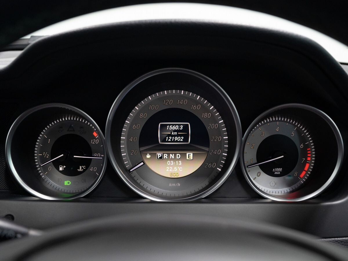 Mercedes-Benz C-Class 2012 - фото автомобиля