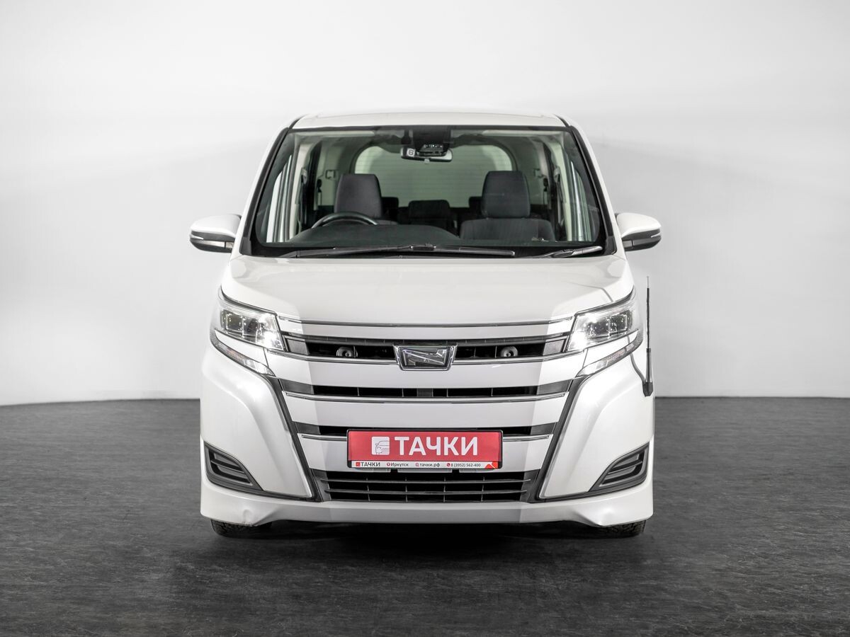 Toyota Noah 2020 - фото автомобиля