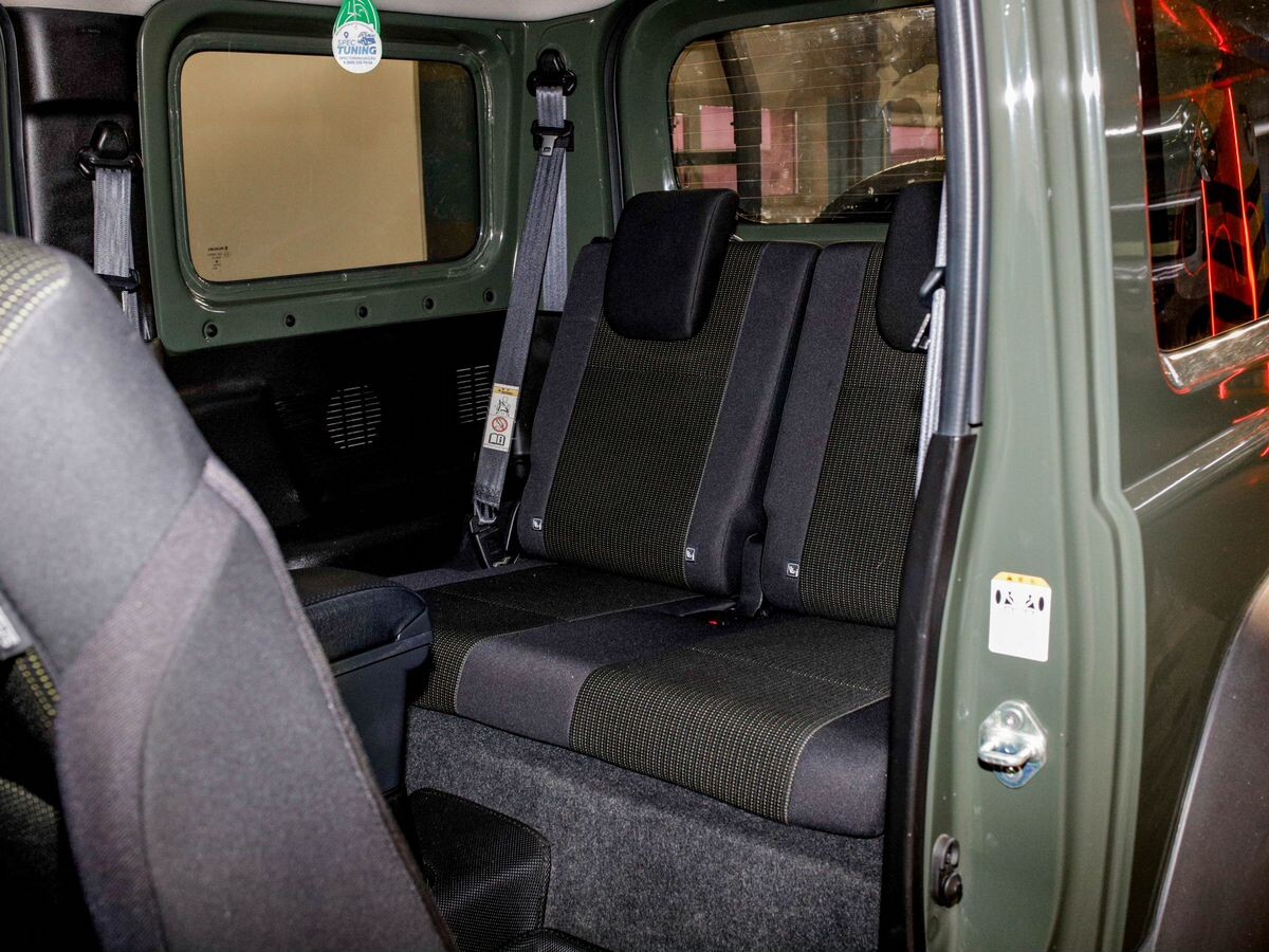 Suzuki Jimny Sierra 2022 - фото автомобиля