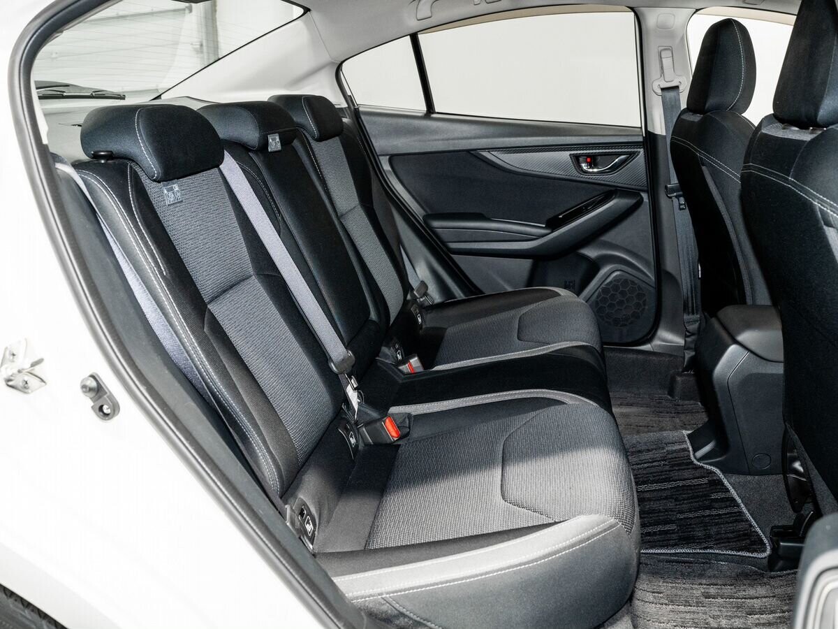 Subaru Impreza 2018 - фото автомобиля