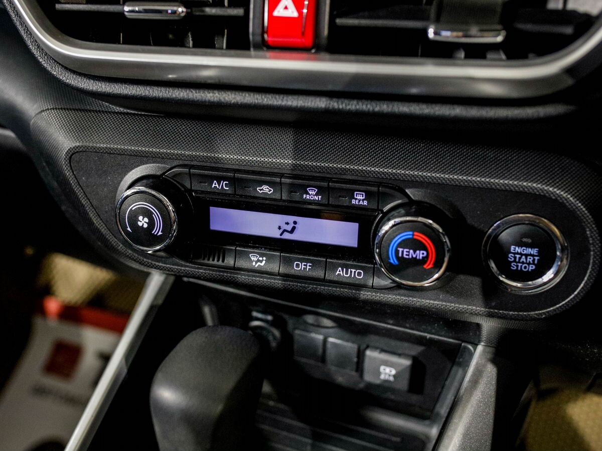 Toyota Raize 2020 - фото автомобиля
