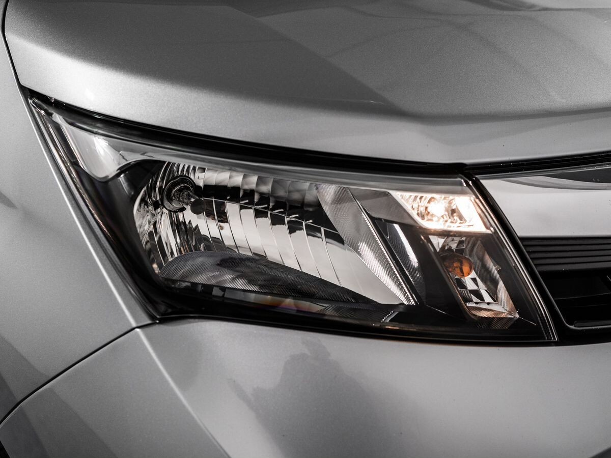Toyota Tank 2018 - фото автомобиля