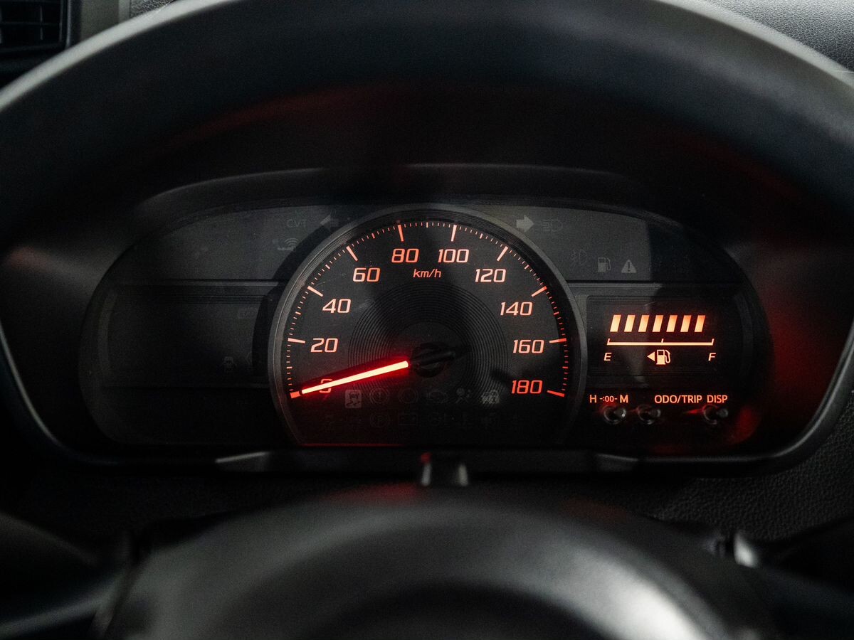 Toyota Tank 2018 - фото автомобиля