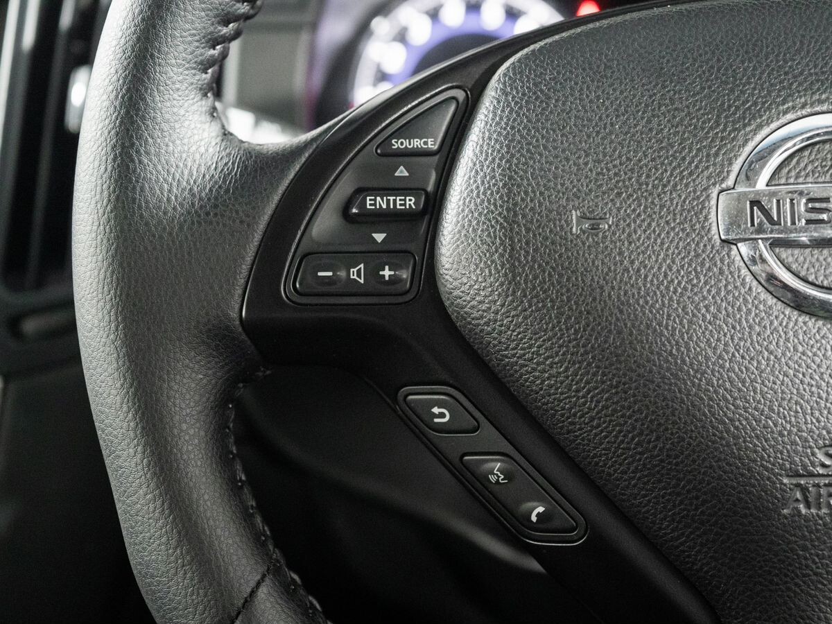 Nissan Skyline 2008 - фото автомобиля