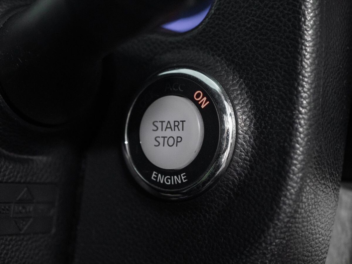 Nissan Skyline 2008 - фото автомобиля
