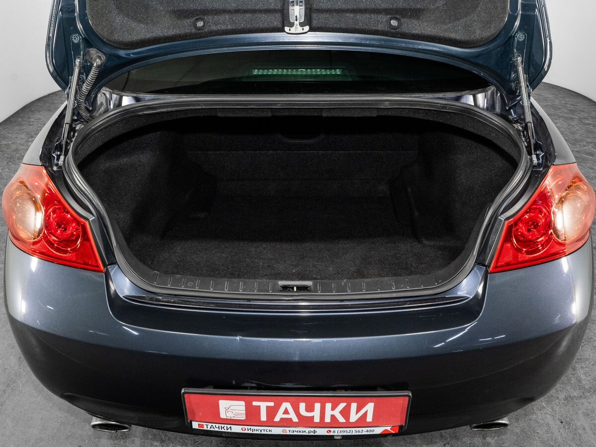 Nissan Skyline 2008 - фото автомобиля