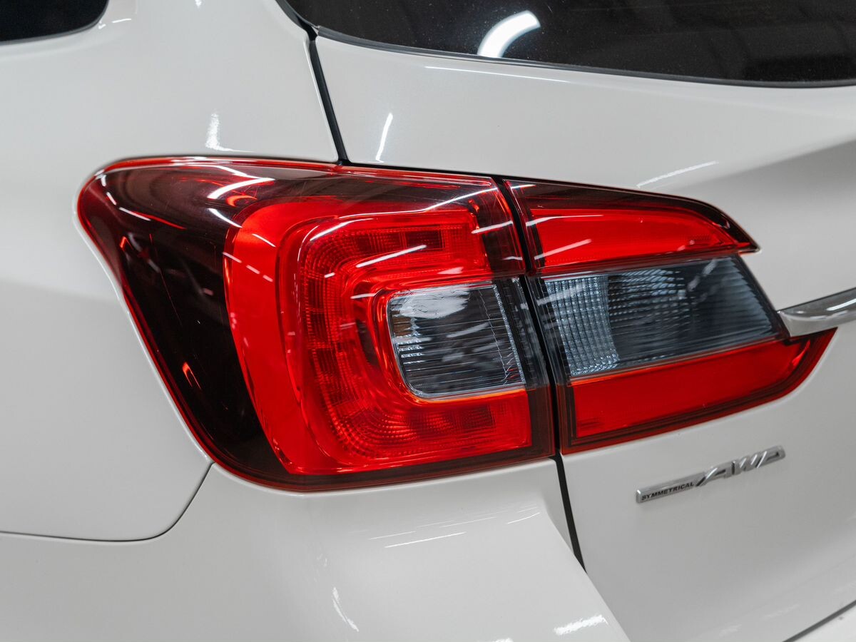Subaru Levorg 2017 - фото автомобиля