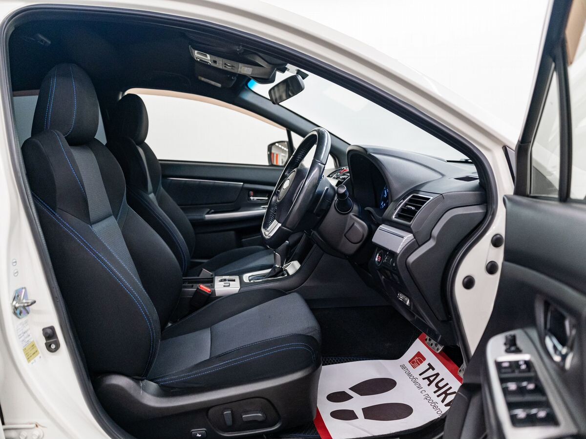 Subaru Levorg 2017 - фото автомобиля