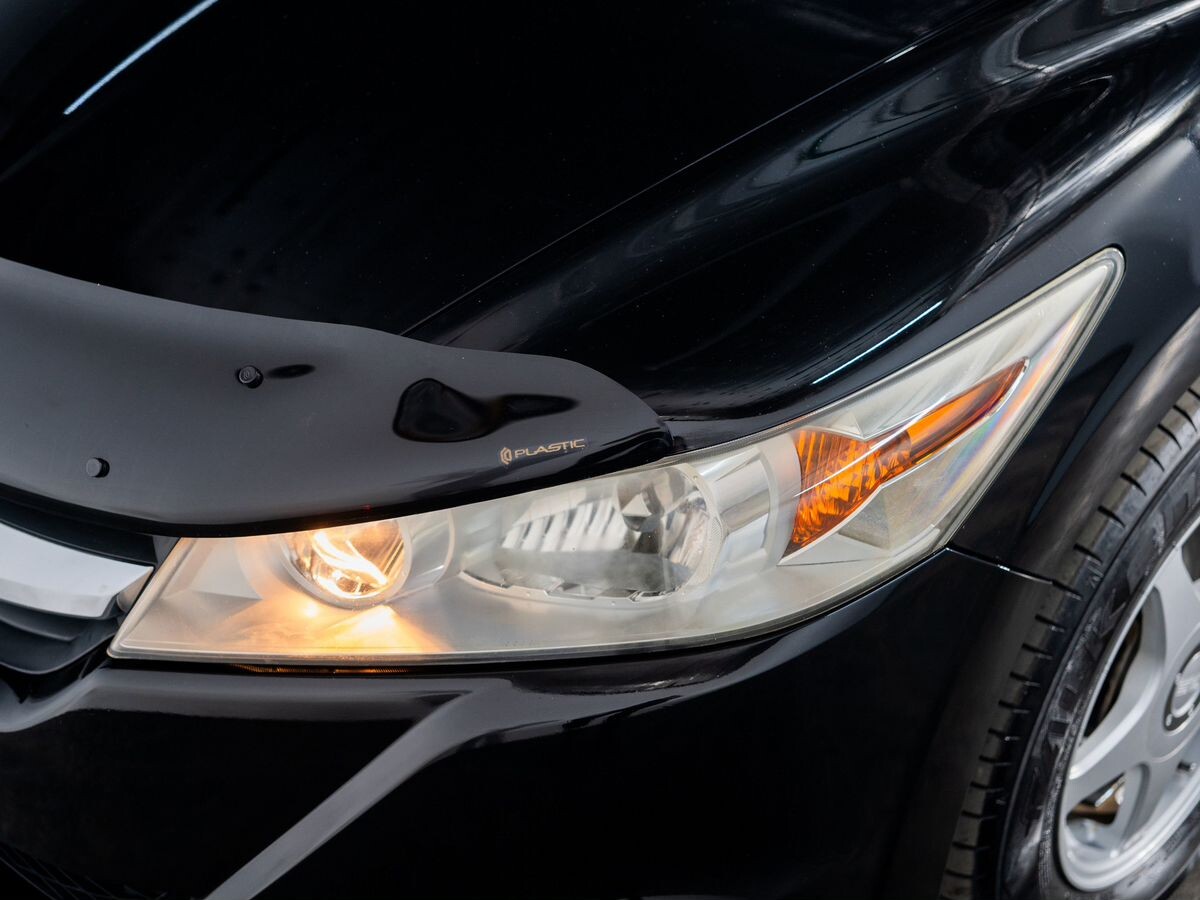 Honda Stream 2010 - фото автомобиля