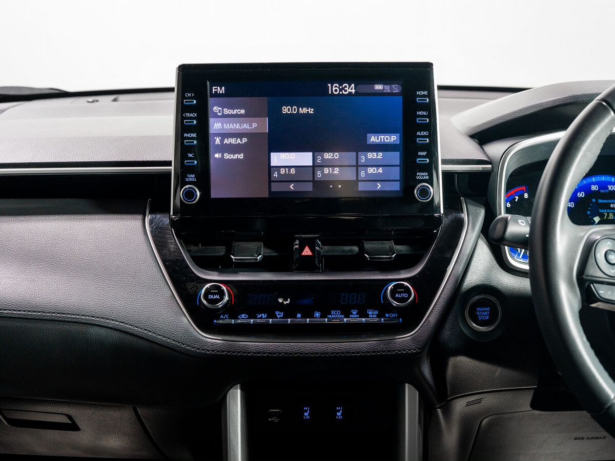 Toyota Corolla Cross 2022 - фото автомобиля