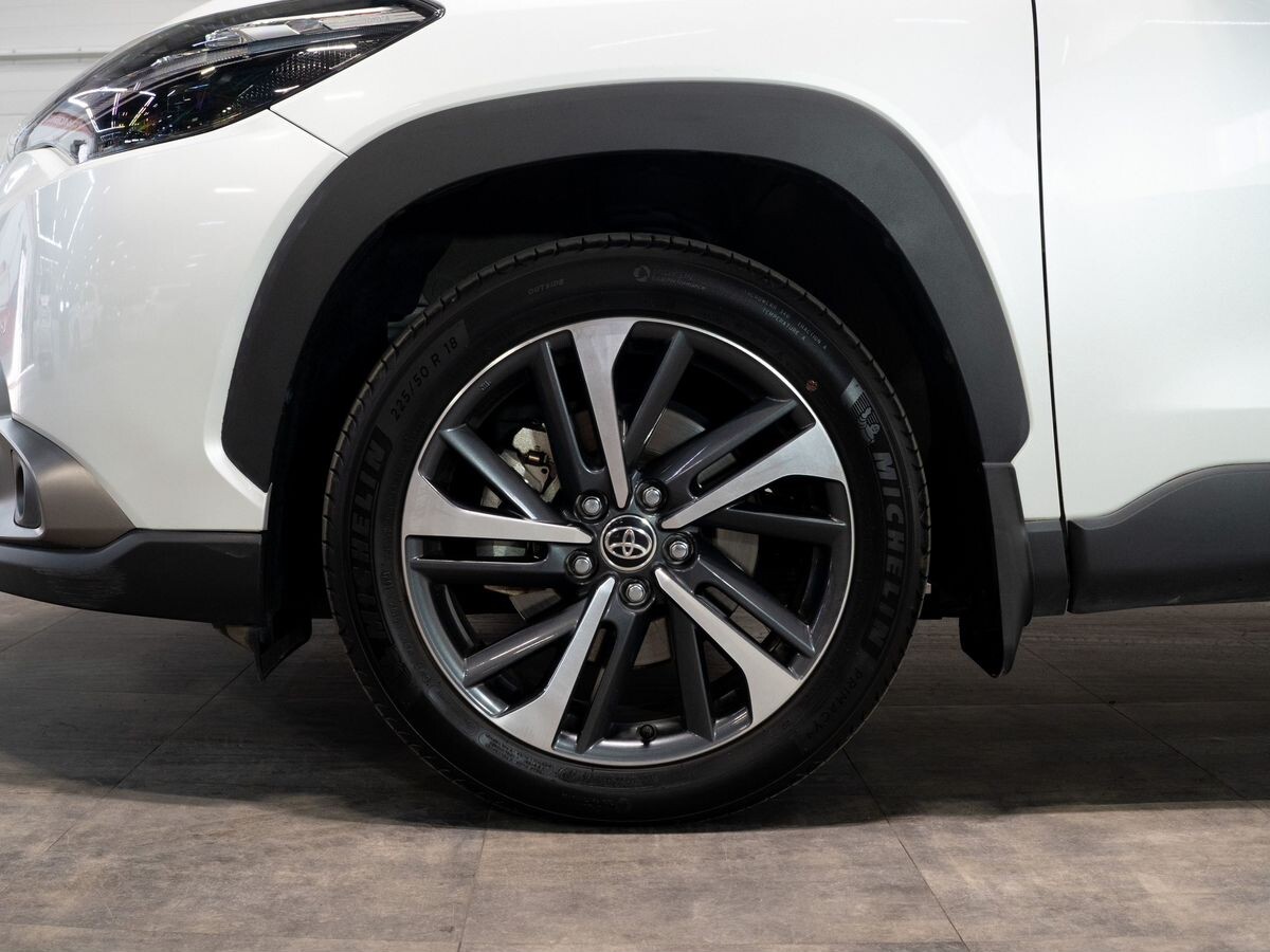Toyota Corolla Cross 2022 - фото автомобиля