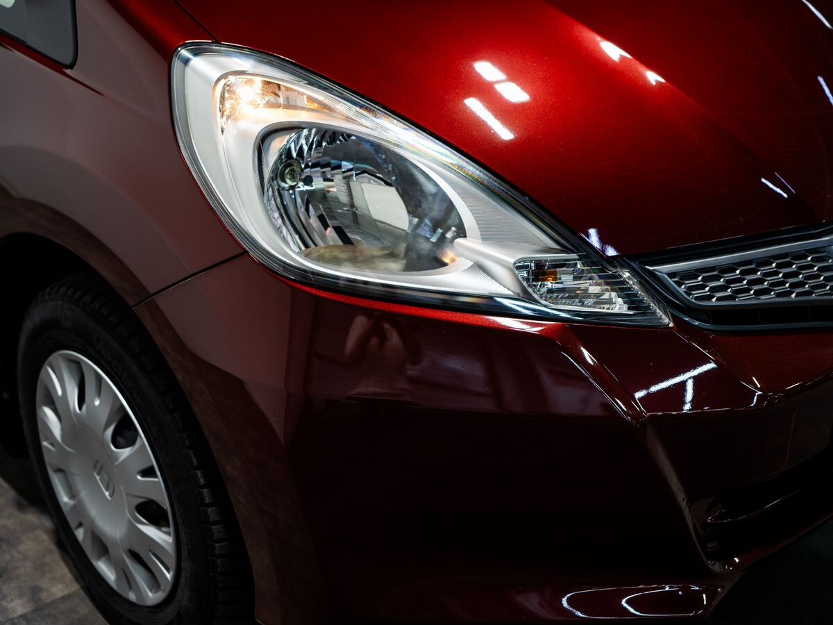 Honda Fit 2011 - фото автомобиля